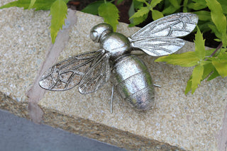 Open Wings Silver Effect Bee Garden Ornament | Indoor Outdoor Antique Style Bumble Bee Statue | Bee Sculpture Garden Wall Hanging Decorations