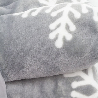 Traditional Grey Snowflake Plaid Christmas Blanket | Super Soft Luxury Sherpa Fleece Throw Blanket | Snug Throw Sofa Bed Plush Blanket 150 X 130cm