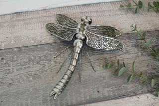 Silver Effect Dragonfly Garden Ornament | Indoor Outdoor Antique Style Dragon Fly Statue | Insect Sculpture Garden Wall Hanging Decorations