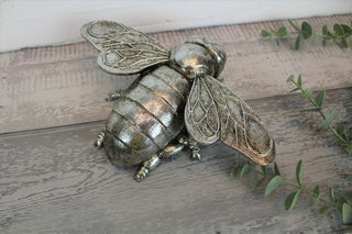 Silver Effect Honey Bee Garden Ornament | Indoor Outdoor Antique Style Bumble Bee Statue | Bee Sculpture Garden Wall Hanging Decorations