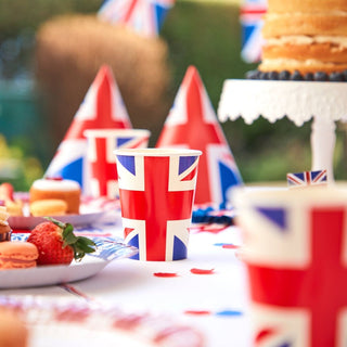 8 Great Britain Flag Union Jack Cups Party Cups | Pack Of 8 Britannia Union Jack Paper Cups | Eight Queens Platinum Jubilee Party Cups - 250ml