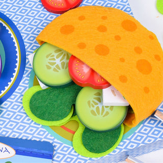 Djeco DJ05500 Cyrus & Lena's Make Pittas with a Menu Cooking Pretend Play Set