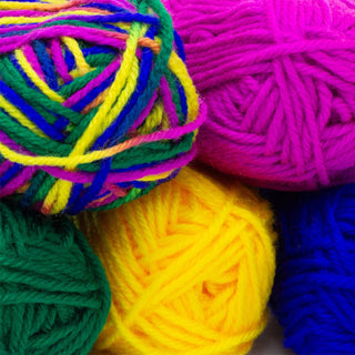 Knitting Kit 5 Multicolour Yarn Balls With 2 Needles, Beginner Knitting Set