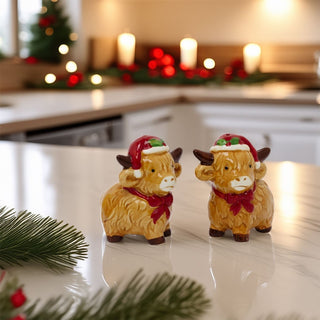 Christmas Highland Cow Salt & Pepper Shakers | Novelty Salt and Pepper Pots