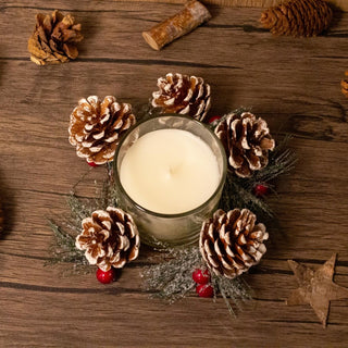 Christmas Wreath Scented Fragranced Candle Pot Ornament ~ Xmas Table Centrepiece Decoration