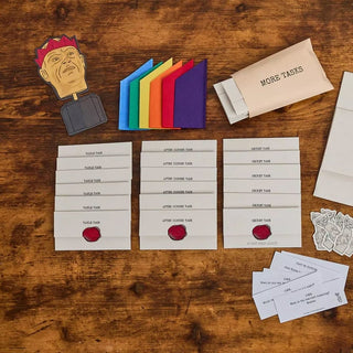 Taskmaster 2025 Christmas Crackers Pack of 6 with Original Tasks and Trophy