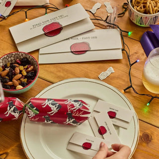 Taskmaster 2025 Christmas Crackers Pack of 6 with Original Tasks and Trophy