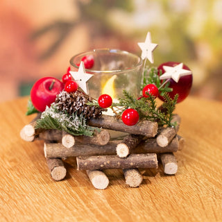 Traditional Pinecone & Berries Wooden Christmas Wreath Tealight Candle Holder