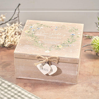 Wedding Keepsake Box, Wooden Wedding Memory Box with Mr and Mrs Hearts