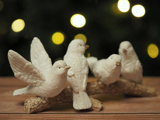 Winter Birds on Branch Figurine | 5 Birds Wildlife Christmas Ornament - 15cm