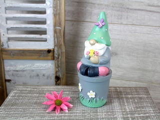 Delightful Nordic Gnome Gonk Piggy Bank | Novelty Garden Gnome Money Box | Scandinavian Gnome Money Bank Saving Pot